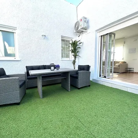 بيت للعطل Sunny House Emika In