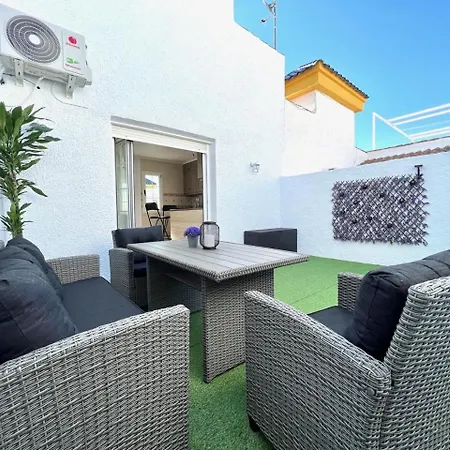 Sunny House Emika In Holiday home
